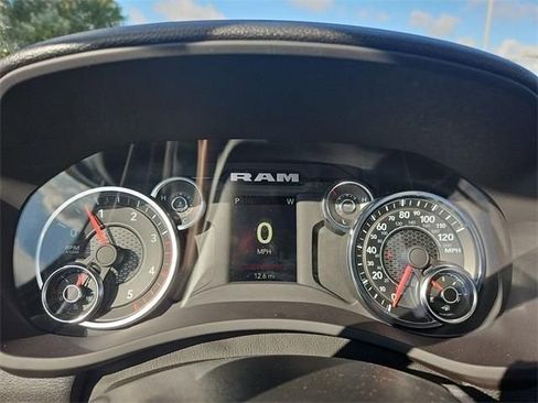Used 2024 RAM 3500 Tradesman w/ Chrome Appearance Group AWD/4WD image 19