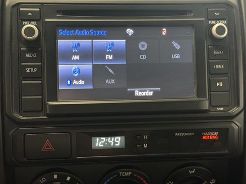 Used 2014 Toyota Tacoma 4x4 Regular Cab image 14