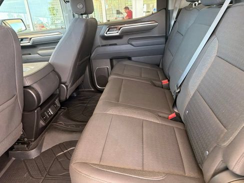 Used 2025 Chevrolet Silverado 1500 RST AWD/4WD image 9