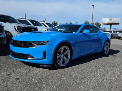 Used 2023 Chevrolet Camaro LT w/ RS Package image 9