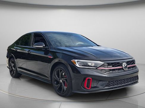 Certified 2023 Volkswagen Jetta GLI Autobahn FWD image 9