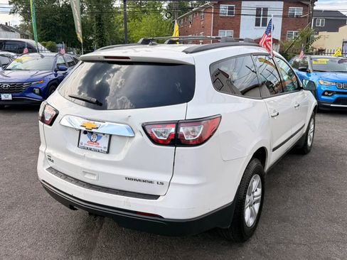 Used 2013 Chevrolet Traverse LS AWD/4WD image 7