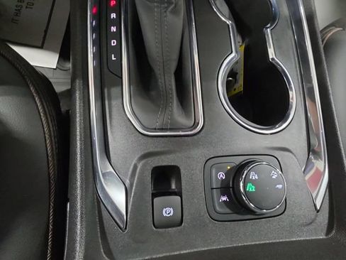 Used 2023 Chevrolet Traverse High Country w/ LPO, Floor Liner Package AWD/4WD image 16