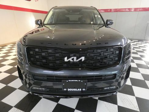 Used 2022 Kia Telluride SX image 2