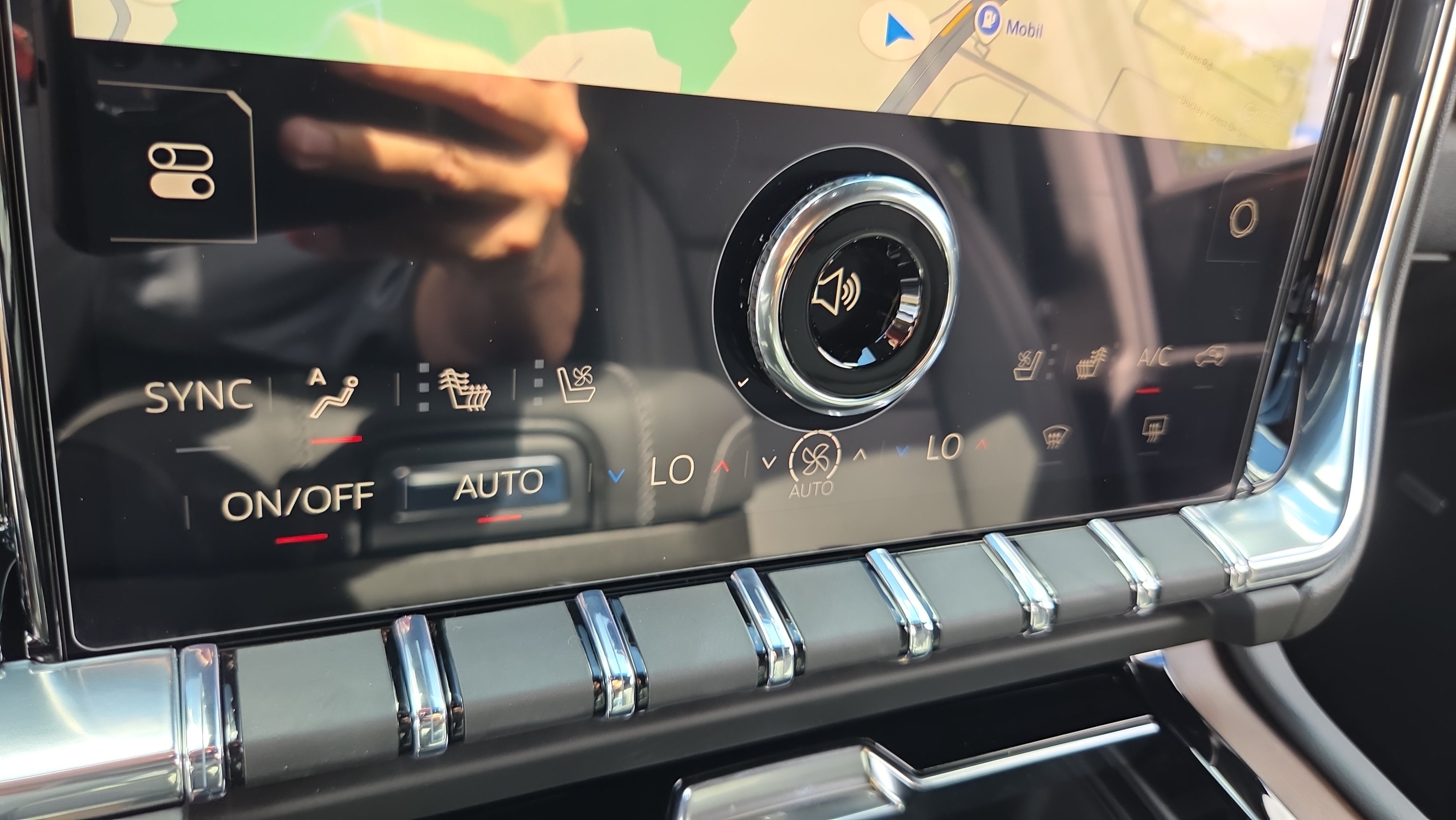 New 2026 GMC Yukon Denali w/ Denali Reserve Package RWD image 35
