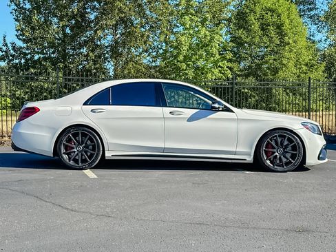 Used 2019 Mercedes-Benz S 63 AMG S 4MATIC Sedan image 2