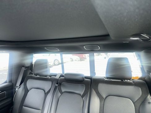 Used 2022 RAM 1500 Laramie w/ Sport Appearance Package image 9