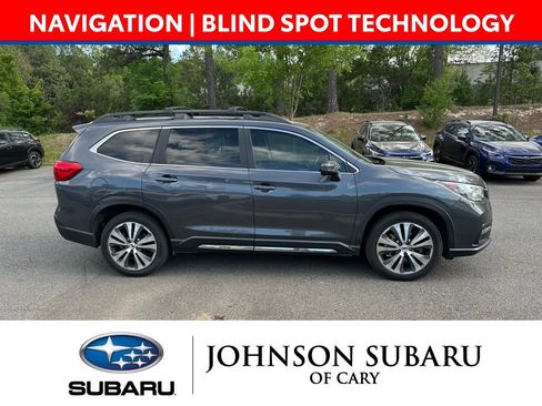 Used 2019 Subaru Ascent Limited w/ Popular Package #3 AWD/4WD image 3