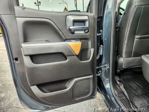 Used 2018 Chevrolet Silverado 1500 LTZ w/ LTZ Plus Package AWD/4WD image 16