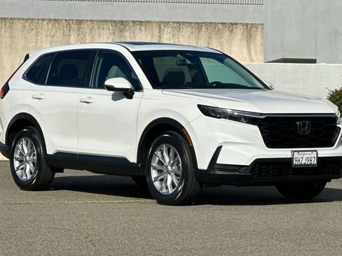 Used 2024 Honda CR-V EX image 5