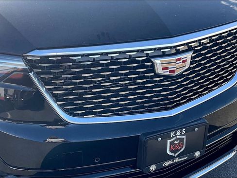 Used 2024 Cadillac XT6 Premium Luxury image 28