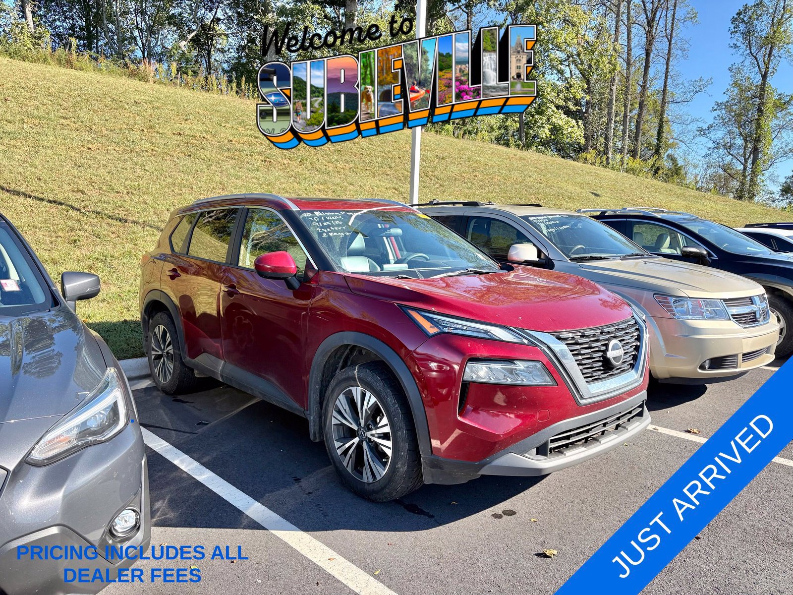 Used 2023 Nissan Rogue SV w/ SV Premium B Package AWD/4WD image 1