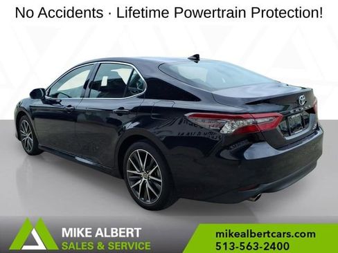 Used 2023 Toyota Camry XLE FWD image 5