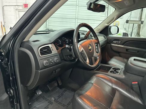 Used 2014 Chevrolet Tahoe LT w/ Suspension Package, Off-Road image 9