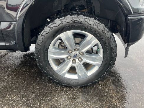 Used 2018 Ford F150 Platinum w/ Equipment Group 701A Luxury image 36