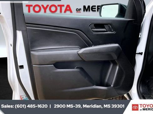 Used 2023 Chevrolet Colorado Trail Boss w/ Technology Package image 16