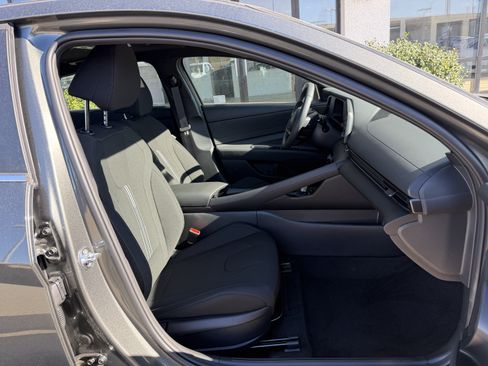 New 2026 Hyundai Elantra SEL Sport Premium image 17