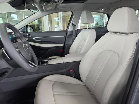 New 2026 Hyundai Sonata Limited FWD image 16