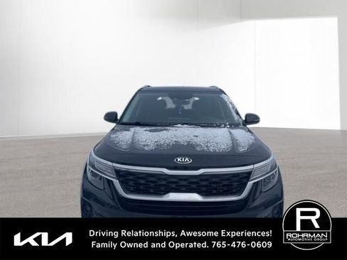 Used 2021 Kia Seltos S image 2
