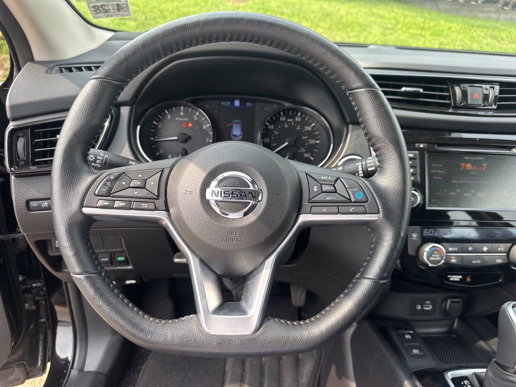 Certified 2022 Nissan Rogue Sport SL AWD/4WD image 42
