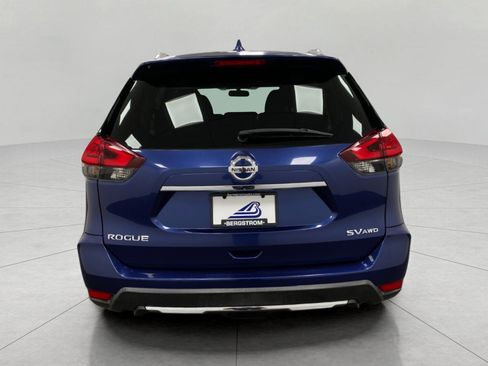 Used 2017 Nissan Rogue SV AWD/4WD image 5