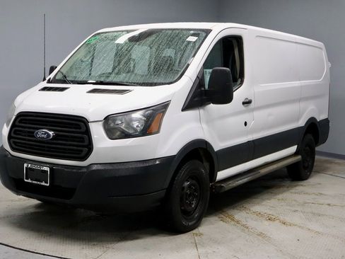 Used 2016 Ford Transit 250 130 Low Roof w/ Exterior Upgrade Package image 5