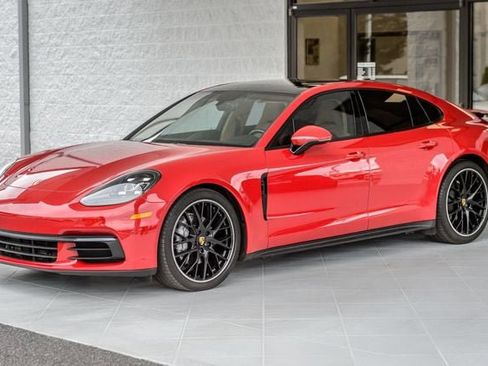 Used 2018 Porsche Panamera 4 image 6