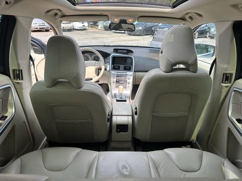 Used 2010 Volvo XC60 T6 image 20