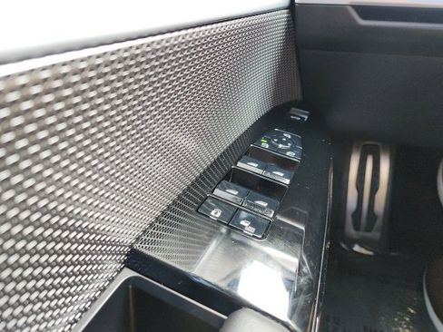 Used 2023 BMW 740i 740i w/ Parking Assistance Package image 39