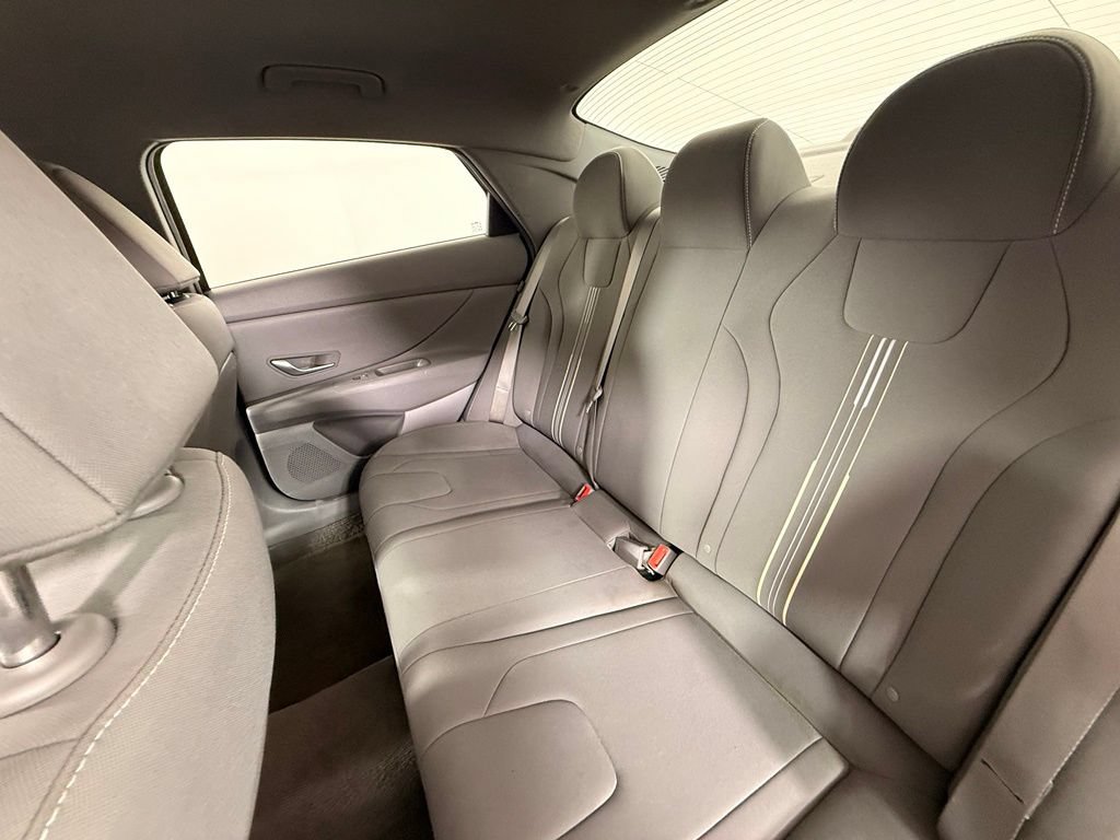 Used 2024 Hyundai Elantra SEL FWD image 42
