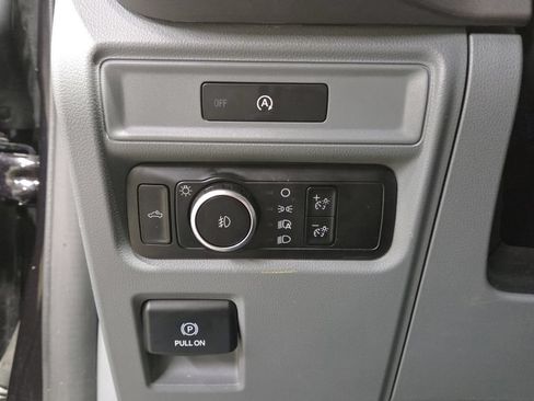 Used 2025 Ford F150 XLT w/ Equipment Group 301A Standard AWD/4WD image 9
