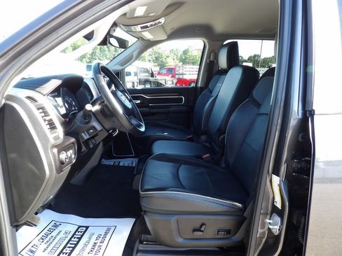 Used 2024 RAM 2500 Laramie w/ Safety Group AWD/4WD image 17