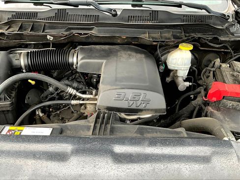 Used 2018 RAM 1500 Big Horn AWD/4WD image 29