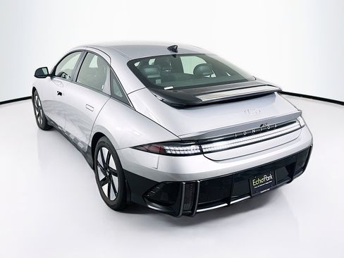 Used 2024 Hyundai Ioniq 6 SE RWD image 5