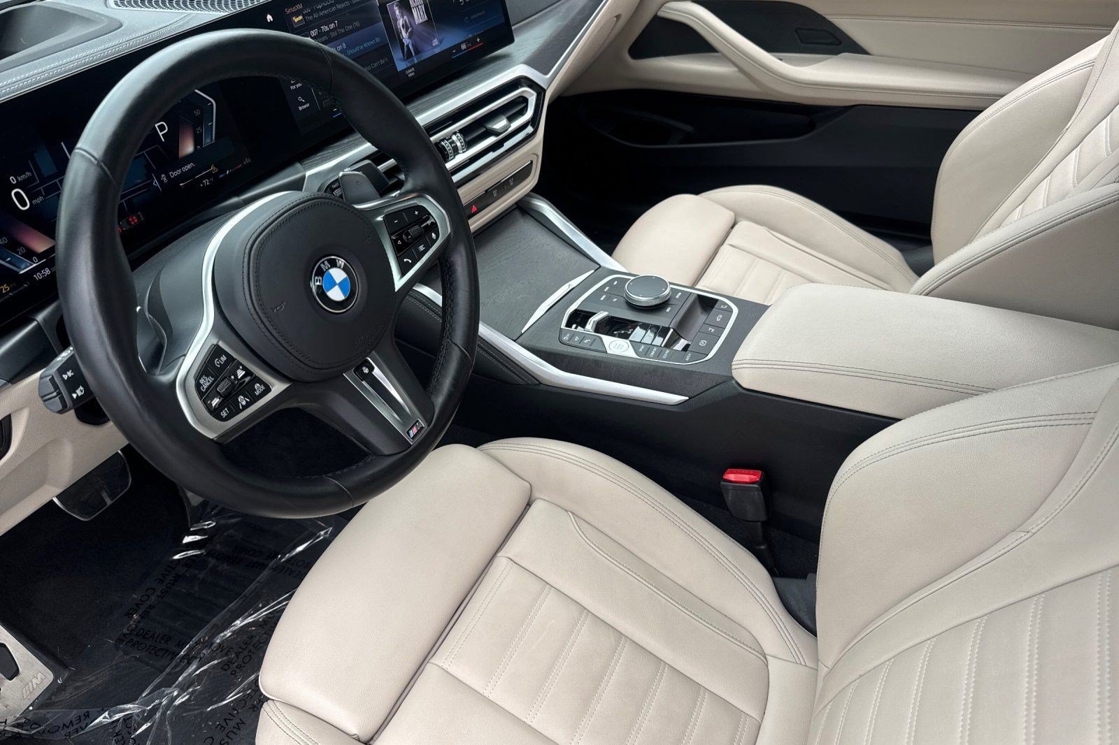 Used 2024 BMW M440i Convertible RWD image 4