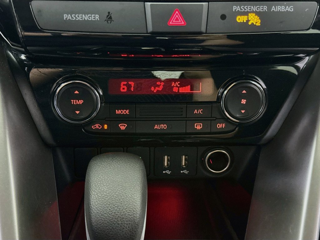 Used 2023 Mitsubishi Eclipse Cross LE AWD/4WD image 18