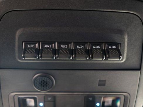 Used 2021 Ford Bronco Wildtrak image 24