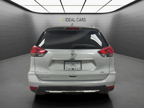 Used 2017 Nissan Rogue SV FWD image 6
