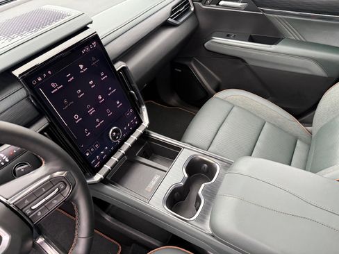 Certified 2025 GMC Acadia AT4 w/ Luxury Package image 25