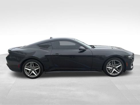 Used 2024 Ford Mustang GT Premium image 6