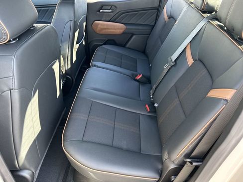 New 2026 GMC Canyon AT4 AWD/4WD image 25