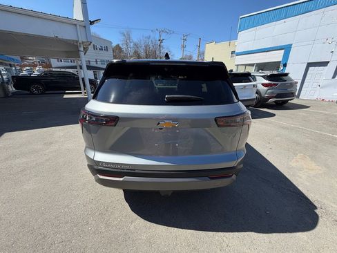 New 2026 Chevrolet Equinox LT image 4