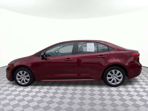 Used 2024 Toyota Corolla LE FWD image 5