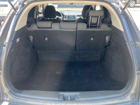Used 2019 Honda HR-V EX image 11