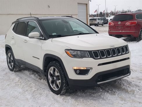 Used 2020 Jeep Compass Limited image 16
