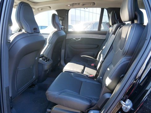 New 2026 Volvo XC90 B6 Ultra w/ Protection Package image 6