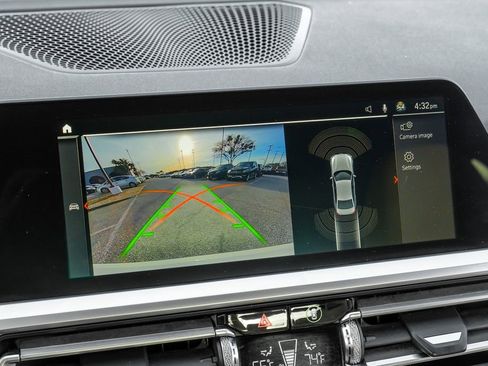 Used 2020 BMW 330i Sedan w/ Convenience Package image 25