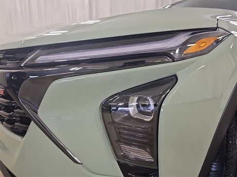 Certified 2024 Chevrolet Trax RS w/ Driver Confidence Package image 36