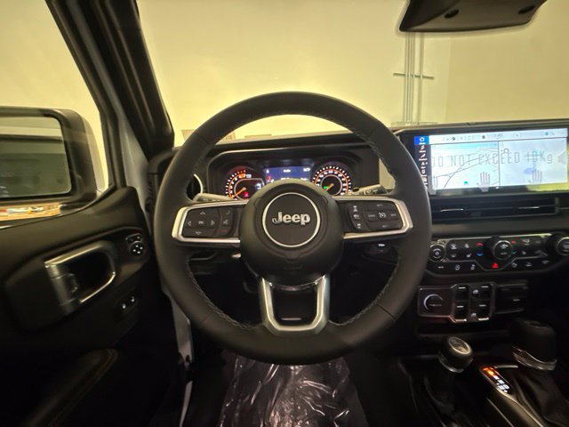 New 2026 Jeep Wrangler Unlimited Sahara AWD/4WD image 11