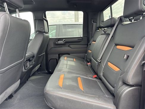 Used 2024 GMC Sierra 2500 AT4 w/ AT4 Premium Plus Package image 9